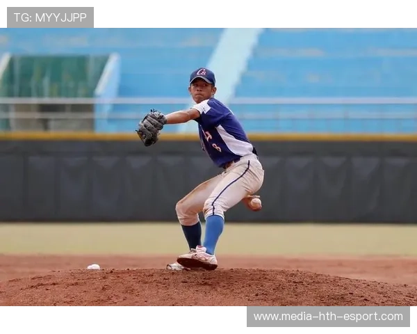 棒球投手的特殊投法被对手研究并成功破解，教练应对成课题